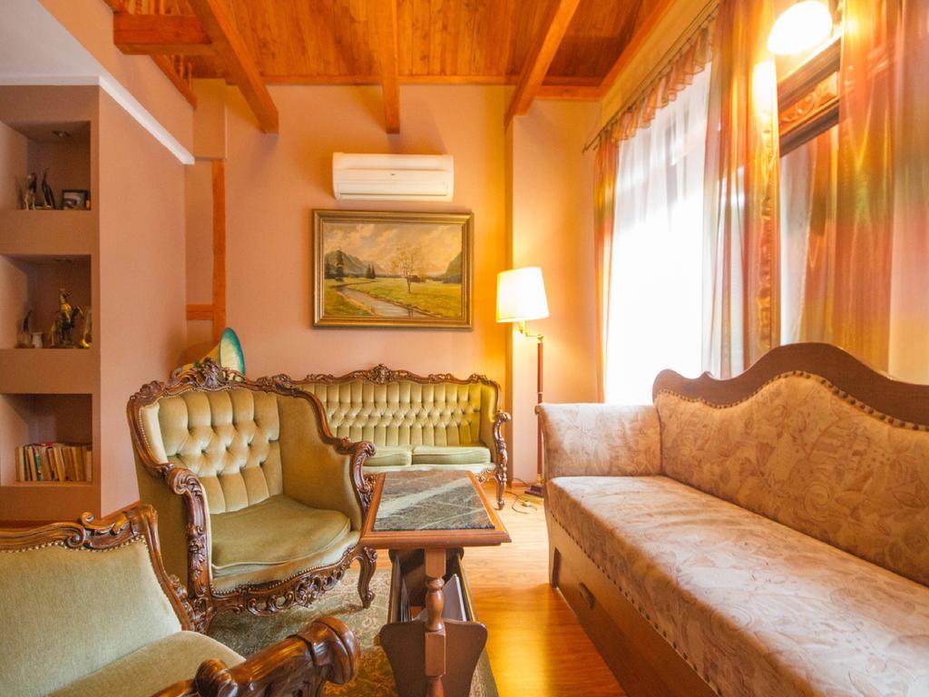 Willa Jagniatkow Bed & Breakfast エクステリア 写真